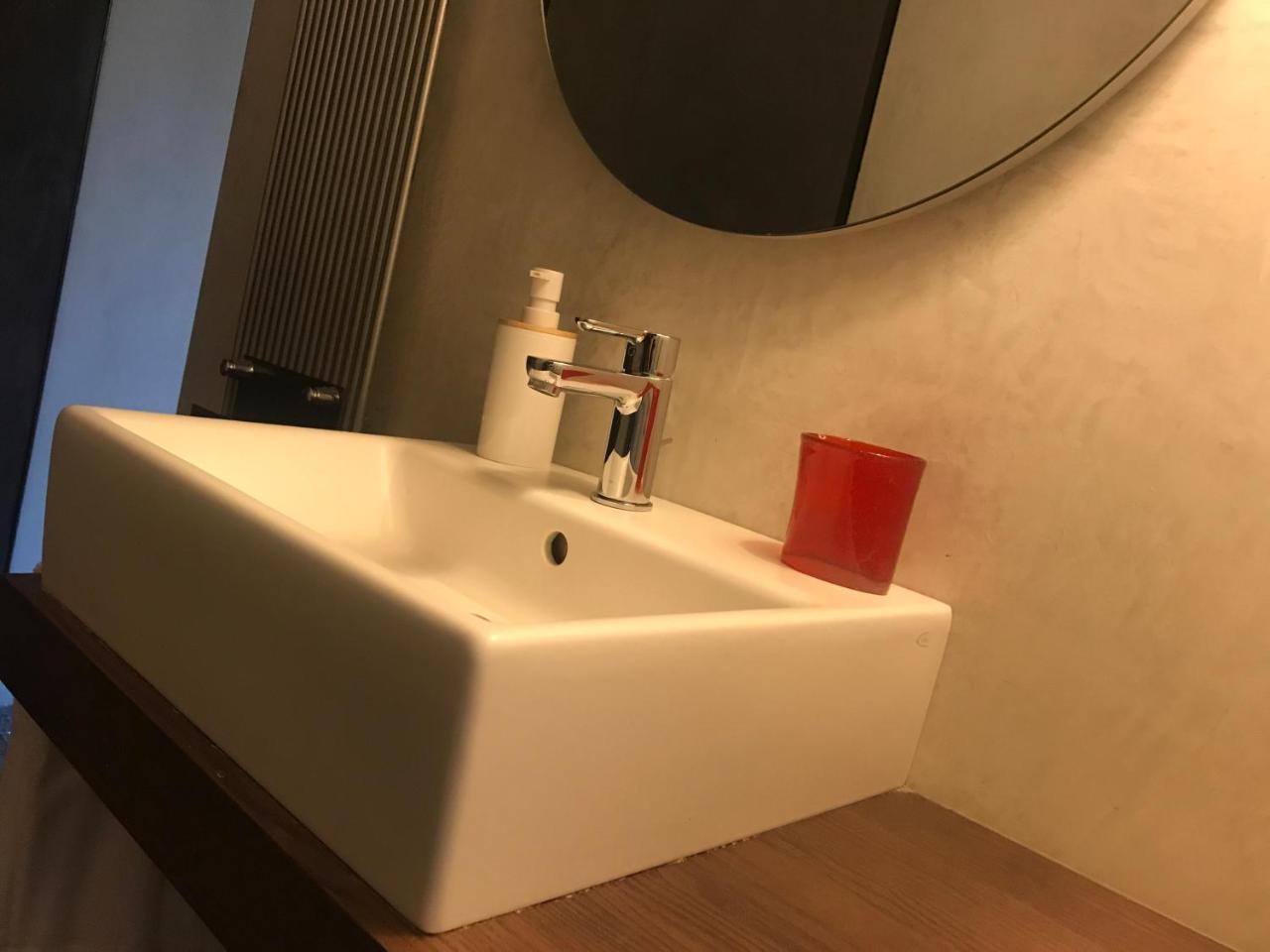 Flora II - Flora Inn แบร์กาโม ภายนอก รูปภาพ